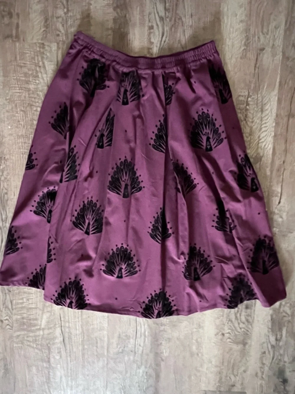 Modcloth Plum Purple Midi Circle Skirt with Black Velvet Peacock Print Large - Picture 3 of 5